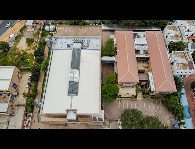 3,558M² OFFICE TO LET IN FERNDALE